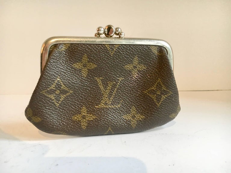 Louis Vuitton Two Compartment Coin Purse For Sale at 1stdibs