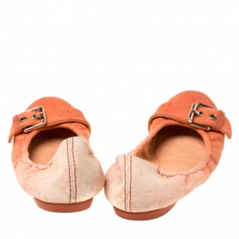 Donna Louis Vuitton Ballerine con fibbia in denim bicolore misura 37,5 in vendita