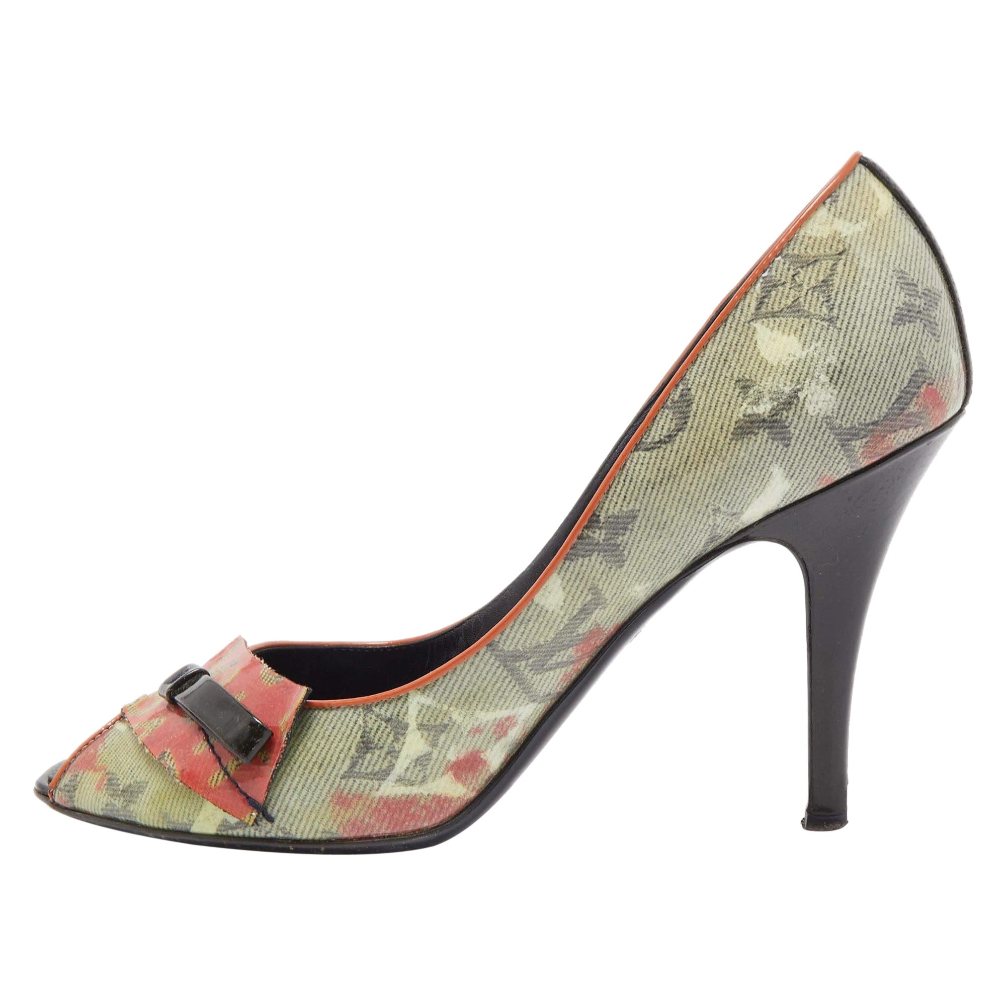 Louis Vuitton Two Tone Denim Richard Prince Flash Pulp Toe Pumps Size 38.5