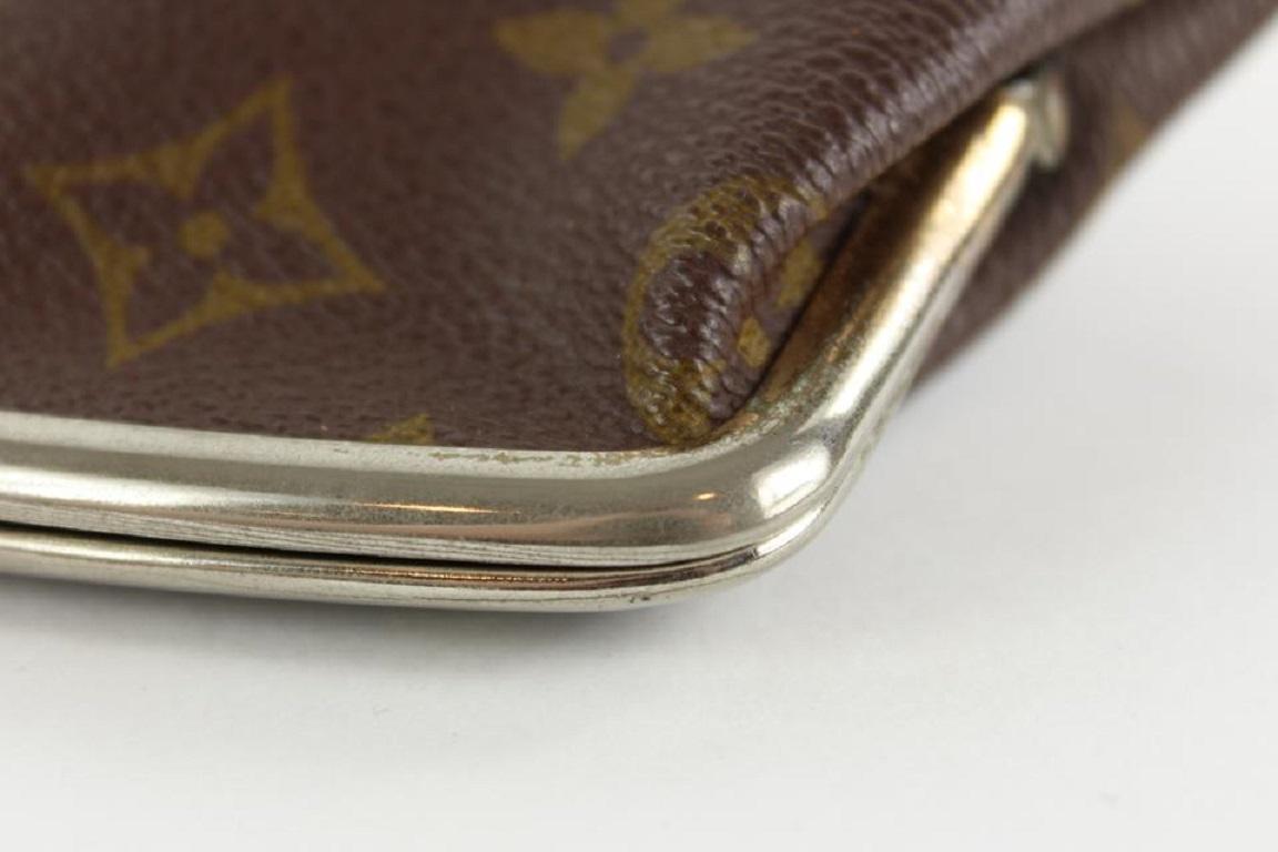 Louis Vuitton Ultra Rare Monogram Marais Kisslock Pouch French Twist Bag For Sale 2