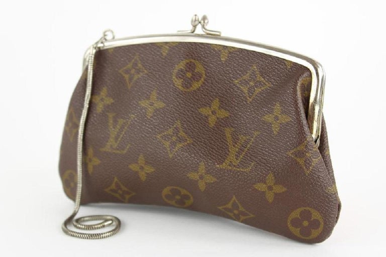 Louis Vuitton Ultra Rare Monogram Marais Kisslock Pouch French Twist Bag  For Sale at 1stDibs