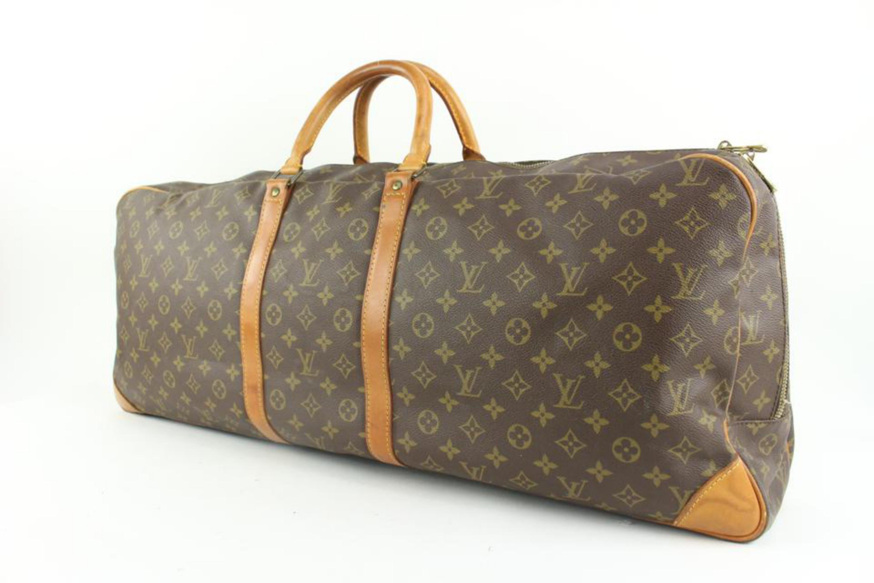 Louis Vuitton Ultra Rare Monogram Sac Plein Air Long Sports Bag 110lv56
Date Code/Serial Number: 852
Made In: France
Measurements: Length:  28.5