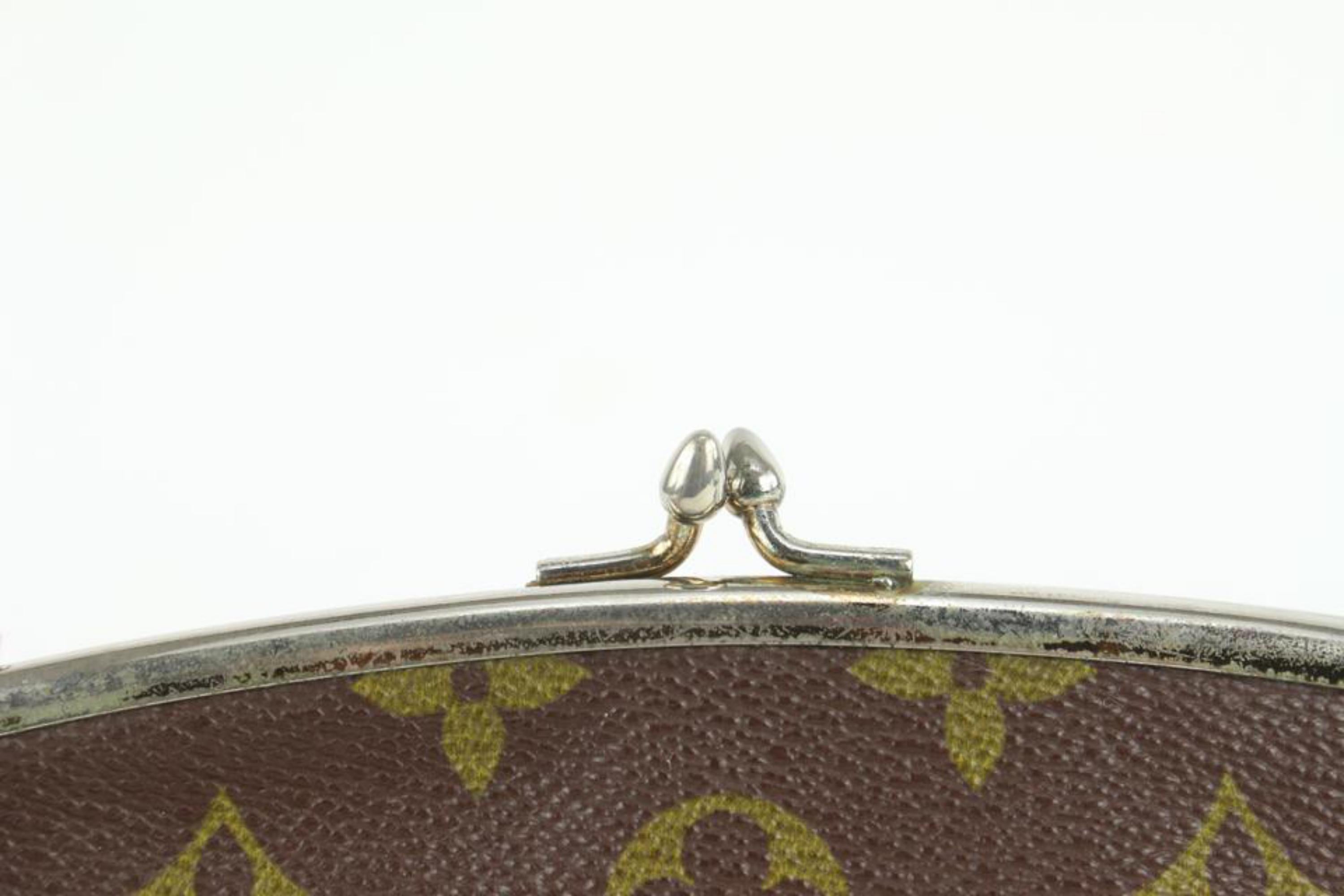 Louis Vuitton Ultra Rare Vintage Monogram Kisslock Chain Pouch French 1110lv18 In Good Condition In Dix hills, NY
