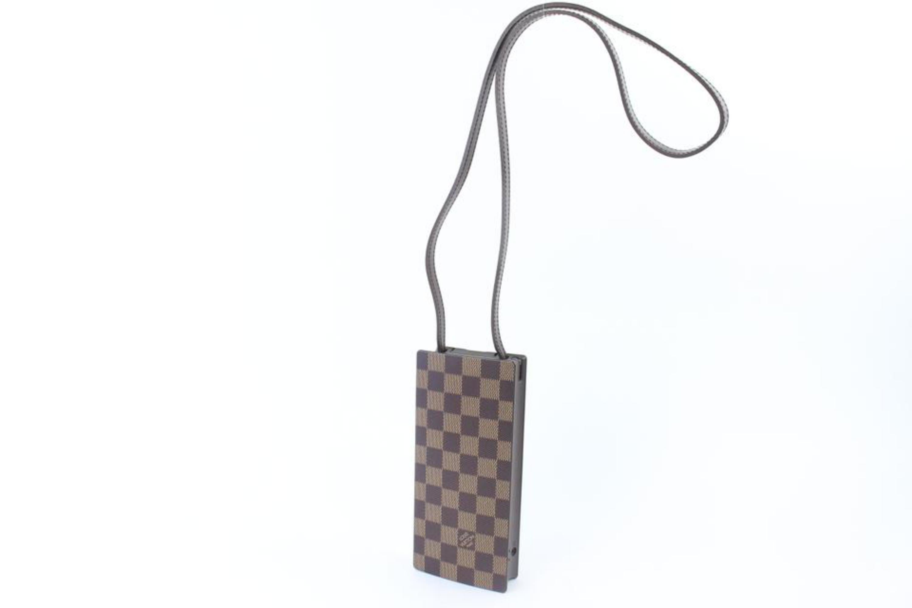 Louis Vuitton (Ultra Rare) Windows Pc 13lz0720 Damier Ebene Plastic Laptop Bag In Excellent Condition For Sale In Forest Hills, NY