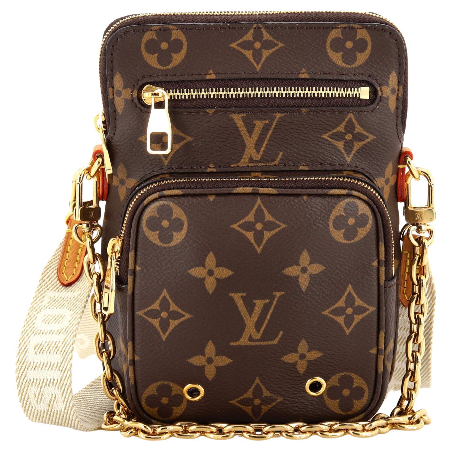 Louis Vuitton Monogram Canvas Utility Phone Sleeve For Sale at 1stDibs