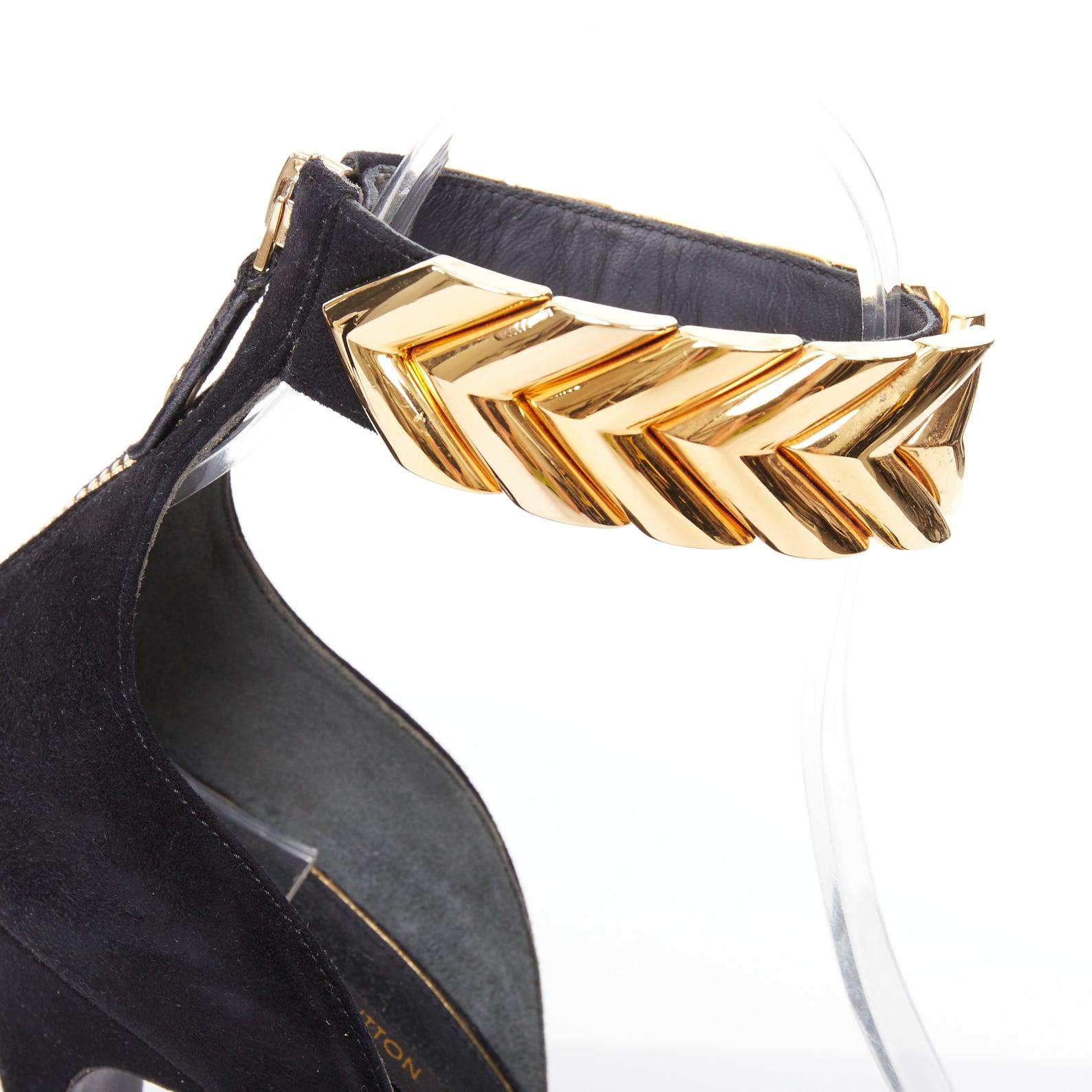 LOUIS VUITTON V Symphony schwarzes Wildleder goldene Hardware High Heel Sandalen EU38 im Angebot 3