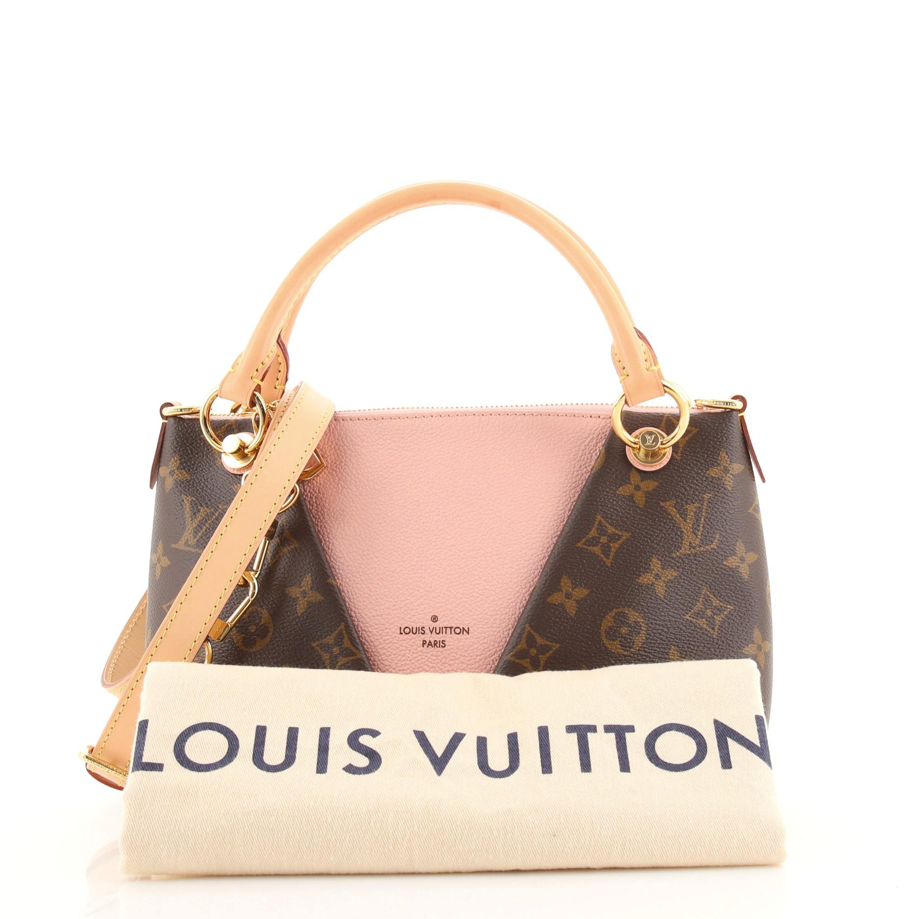 Condition: Great. Light odor in interior. Light wear on base corners, watermarks on leather trims and handles, scratches and slight discoloration on hardware.
Accessories: Dust Bag, With Strap
Measurements: Handle Drop 4