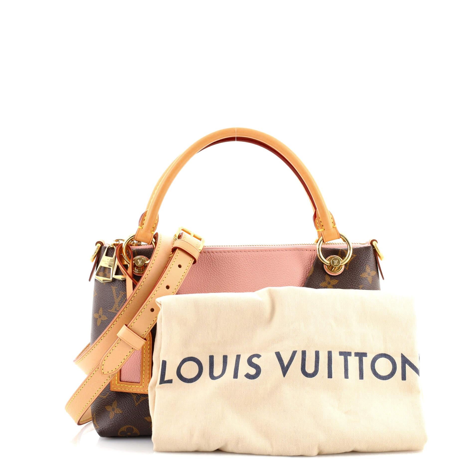 Condition: Great. Light odor in interior. Light wear on base corners and in interior, minor darkening and wear on leather trims, handles and strap, scratches on hardware.
Accessories: Luggage Tag, Dust Bag, With Strap
Measurements: Handle Drop 4