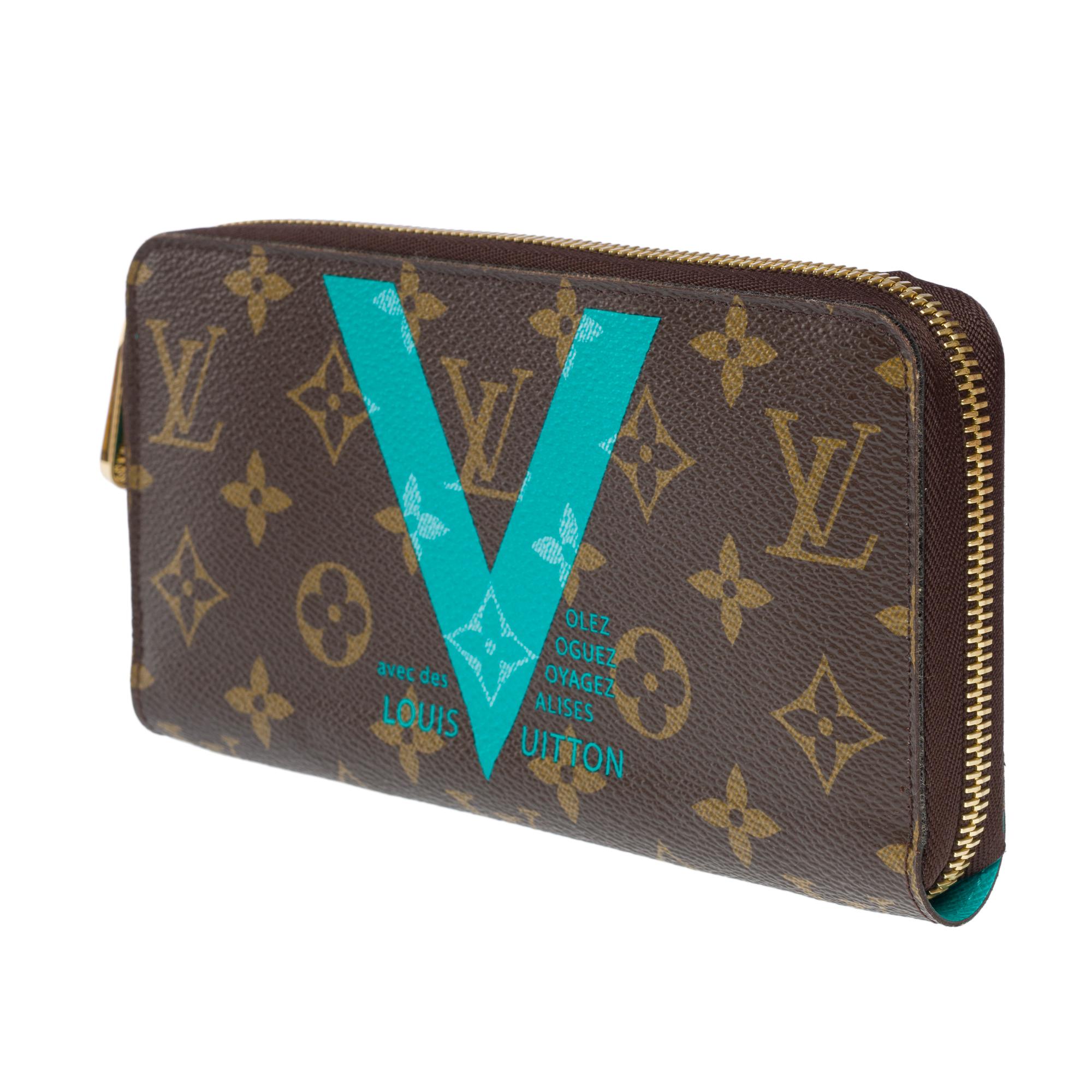 Women's or Men's Louis Vuitton V Wallet in brown and Turquoise canvas Zippy Wallet, GHW For Sale
