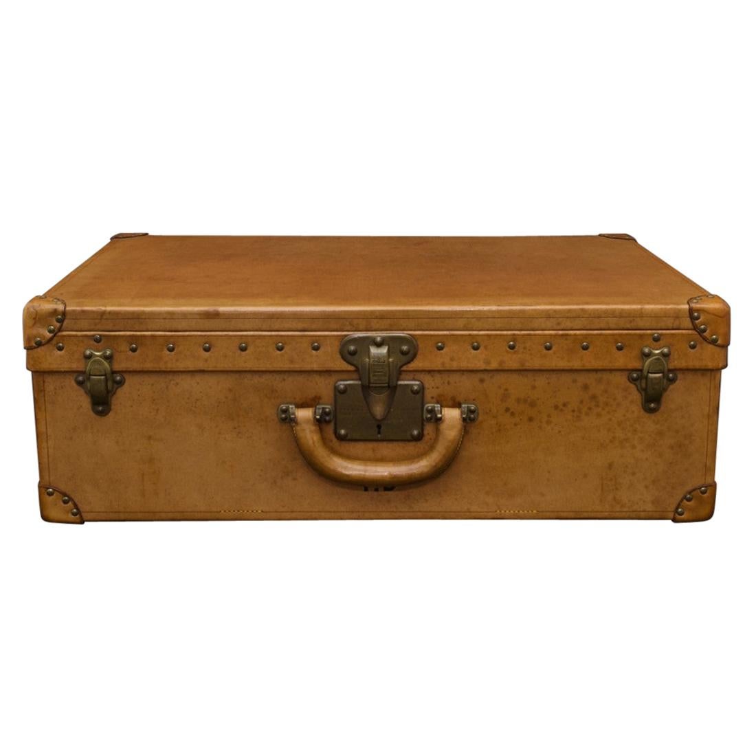 Sold at Auction: Louis Vuitton, Louis Vuitton alzer Bisten 70 trunk Suitcase  Brown Monogram, keys & luggage tag