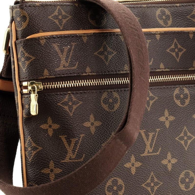 Louis Vuitton Valmy Pochette Monogram Canvas at 1stDibs | louis vuitton  crossbody with fabric strap, louis vuitton pochette valmy, louis vuitton  crossbody fabric strap