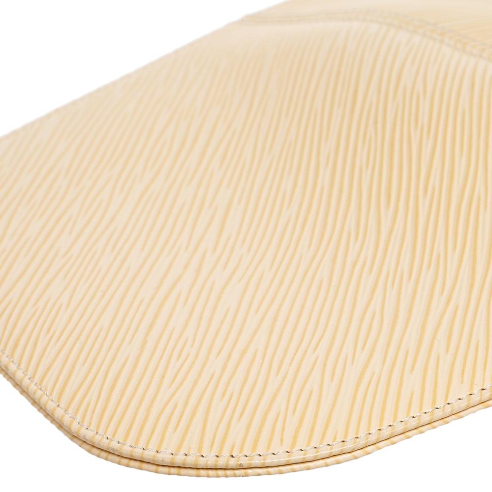 Louis Vuitton Vanilla Epi Leather Demi Lune Pochette Bag In Good Condition In Dubai, Al Qouz 2