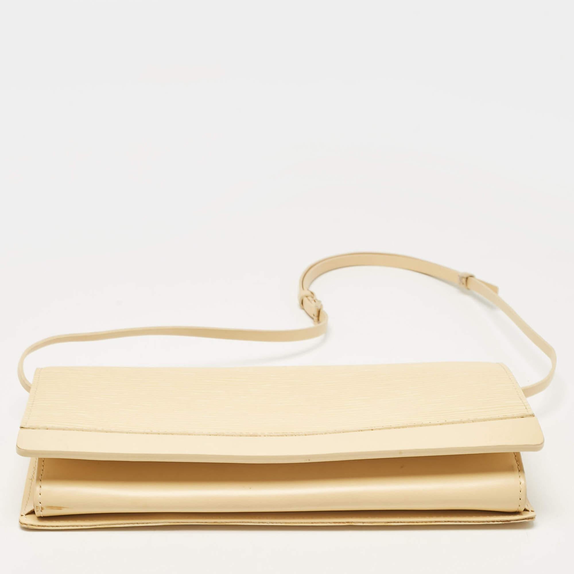 Louis Vuitton Vanilla Epi Leather Honfleur Clutch Bag For Sale 1