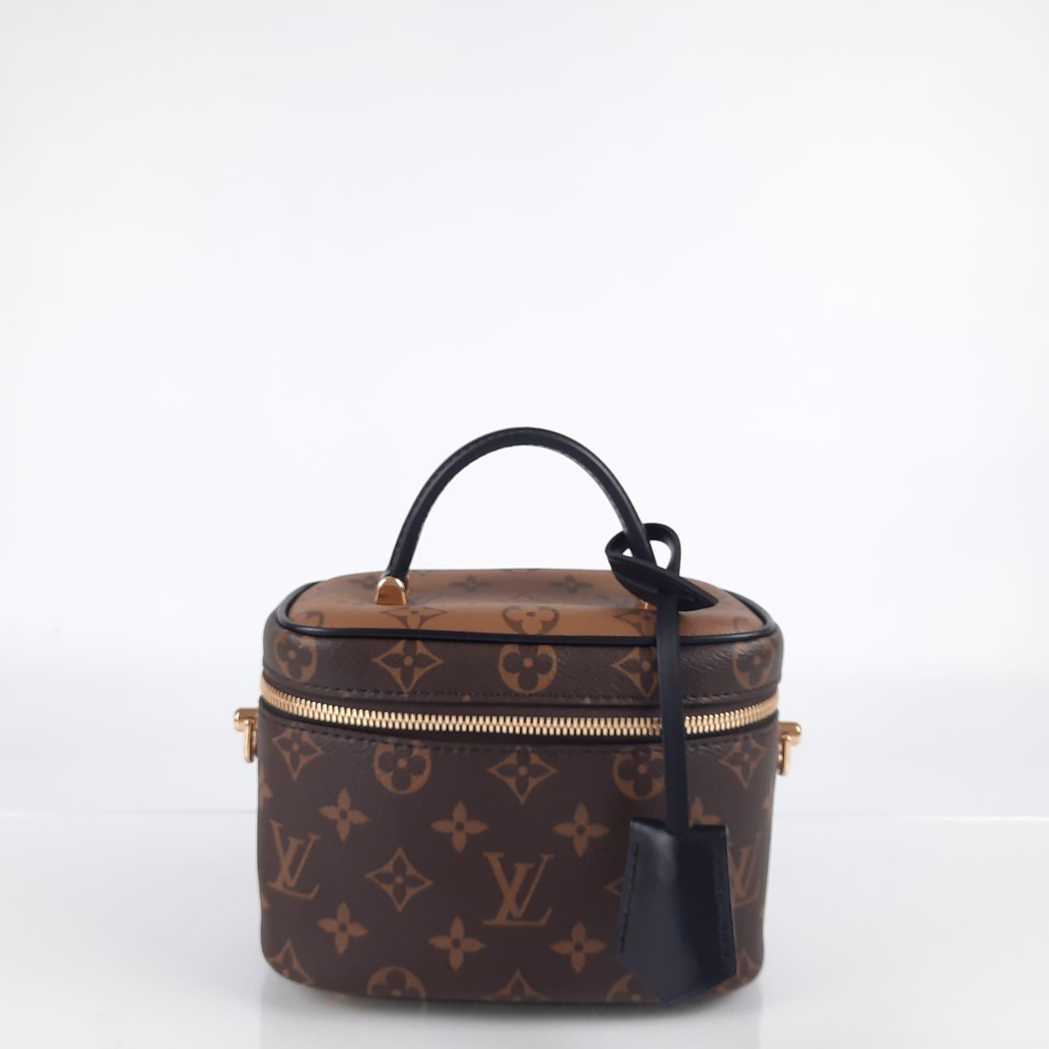 Louis Vuitton Vanity PM Monogram and Monogram Reverse coated canvas In New Condition For Sale In Nicosia, CY
