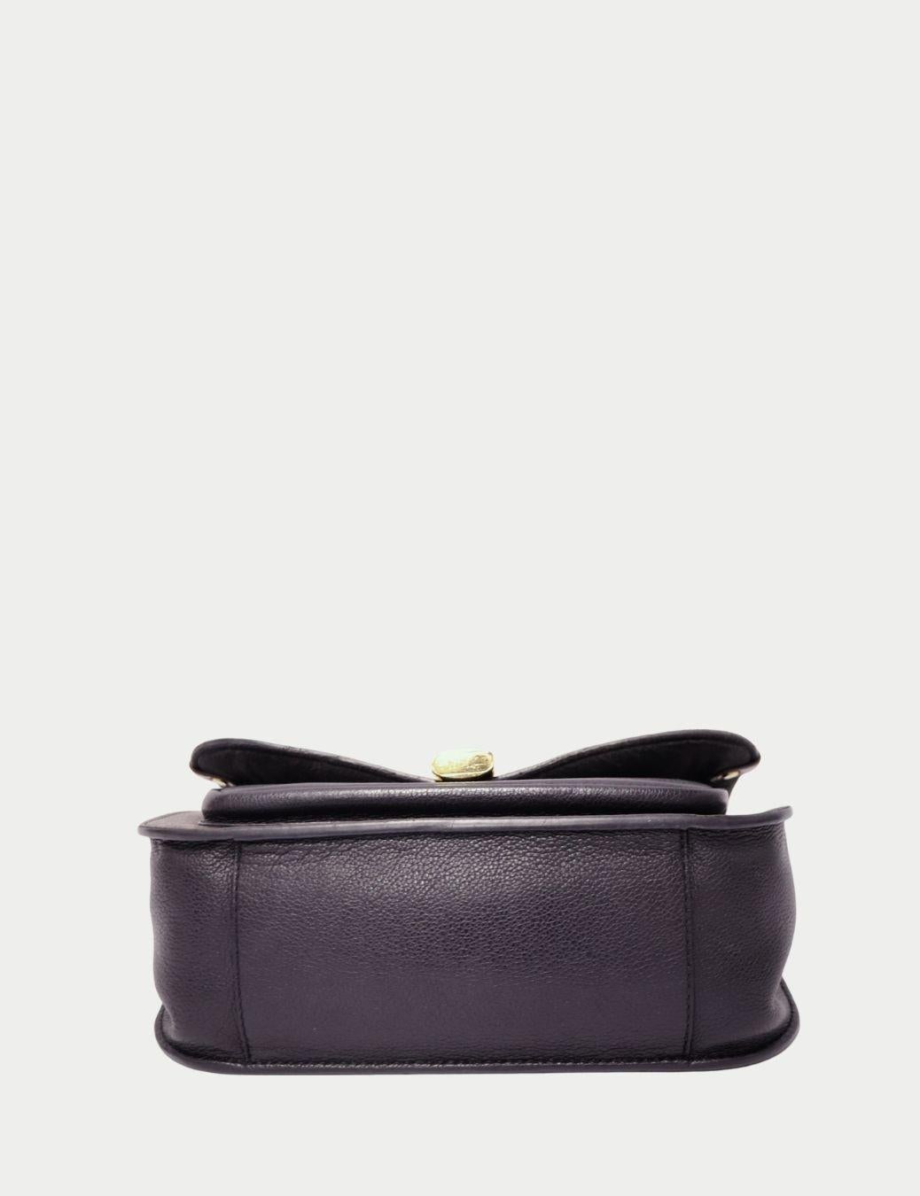 Louis Vuitton Vaugirard Top Handle Bag with Gold Lock In Good Condition For Sale In Amman, JO