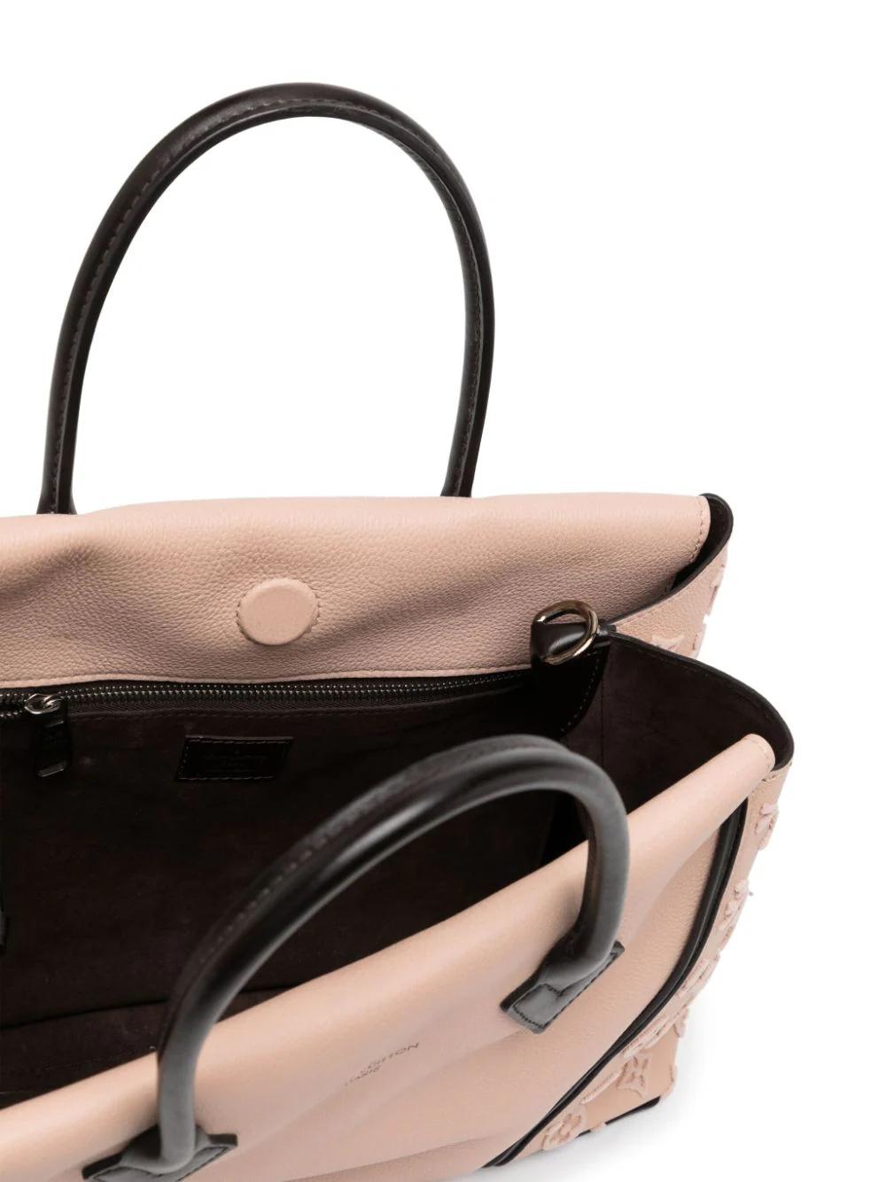 Women's or Men's Louis Vuitton Veau Cachemire Tuffetage Bag
