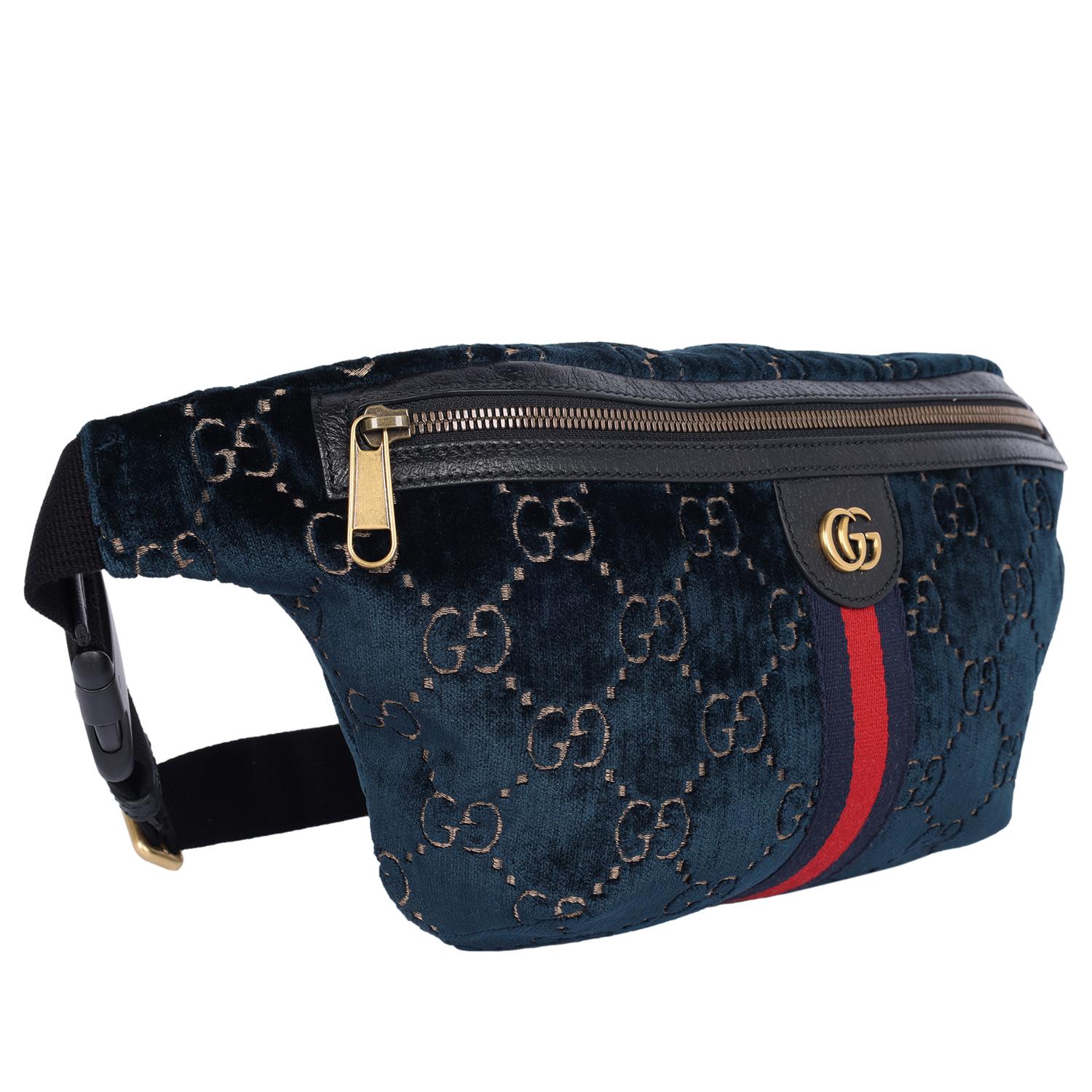 Gucci Velvet GG Monogram Web Belt Bag Blue Beige en vente 3