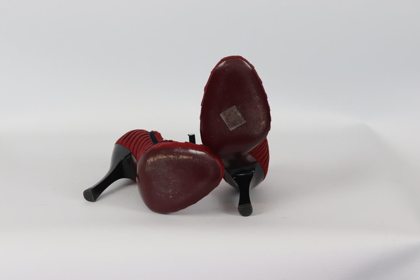 Louis Vuitton Velvet Trimmed Ruched Satin Pumps Eu 38 Uk 5 Us 8 In Excellent Condition In London, GB