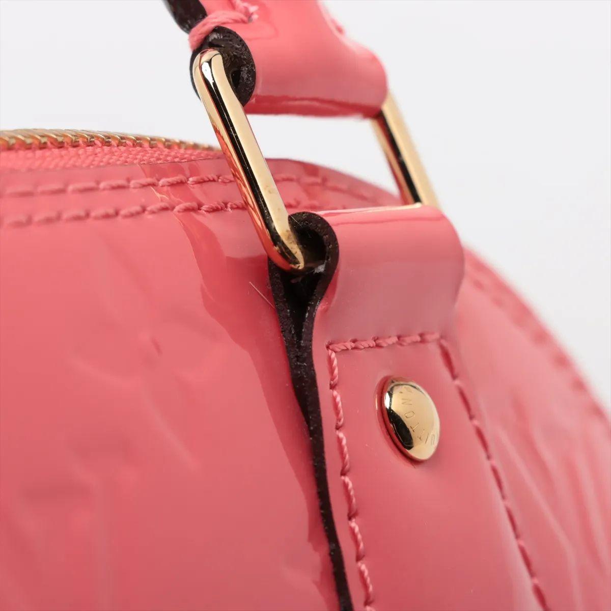 Louis Vuitton Vernis Alma BB rose pêche en vente 7