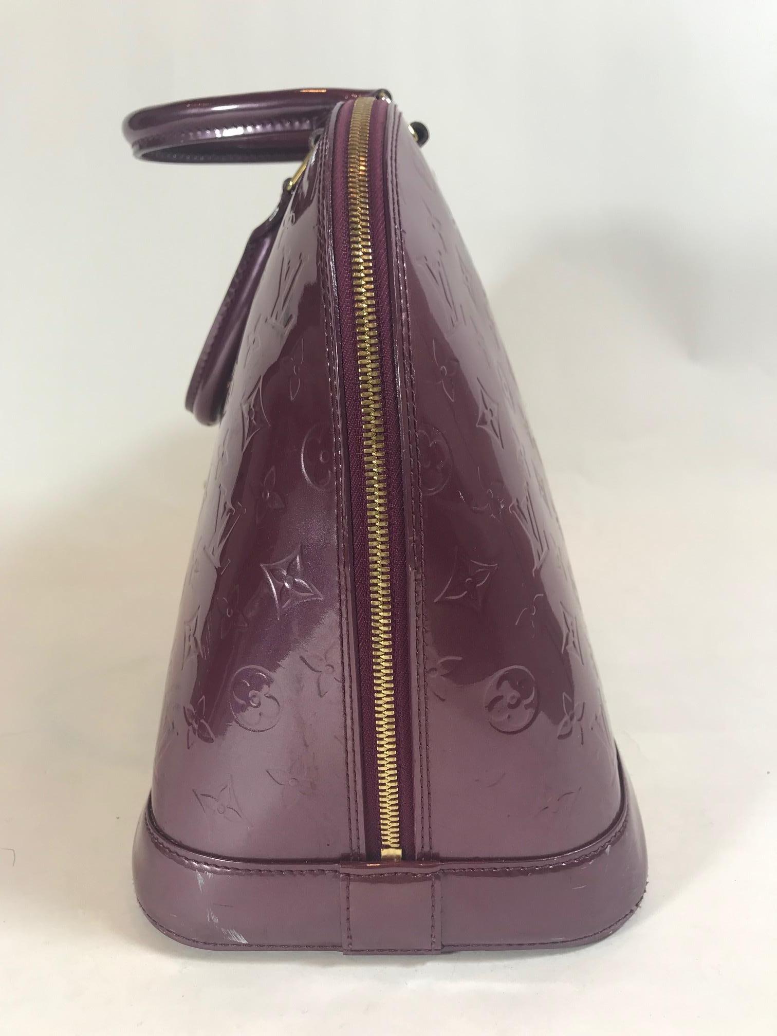 Louis Vuitton Vernis Alma GM In Fair Condition For Sale In Roslyn, NY