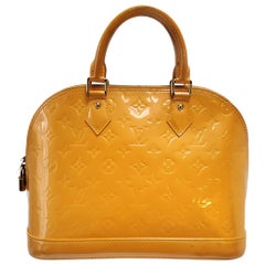Vernis Alma PM Passion Gelbe Monogramm-Handtasche von Louis Vuitton