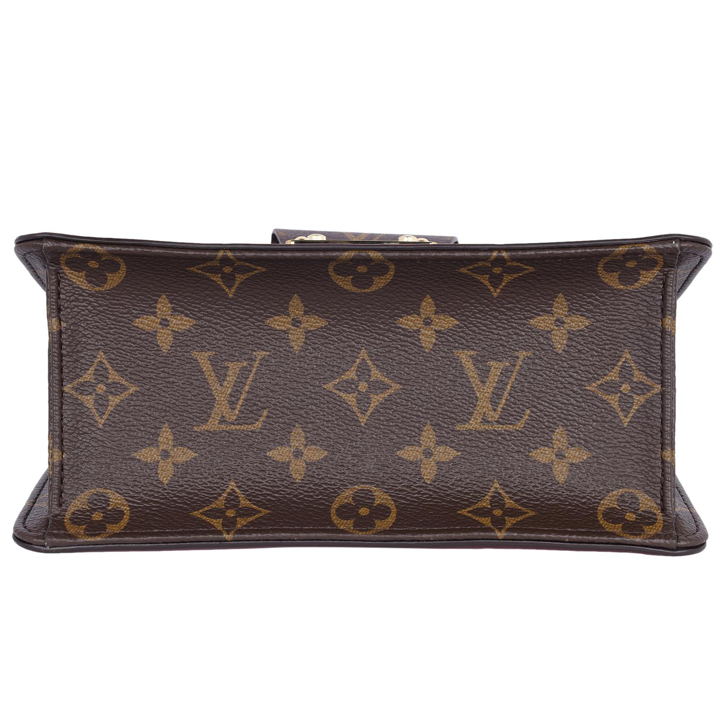Louis Vuitton - Sac à bandoulière rouge « Wynwood » en cuir épi avec monogramme en vente 5