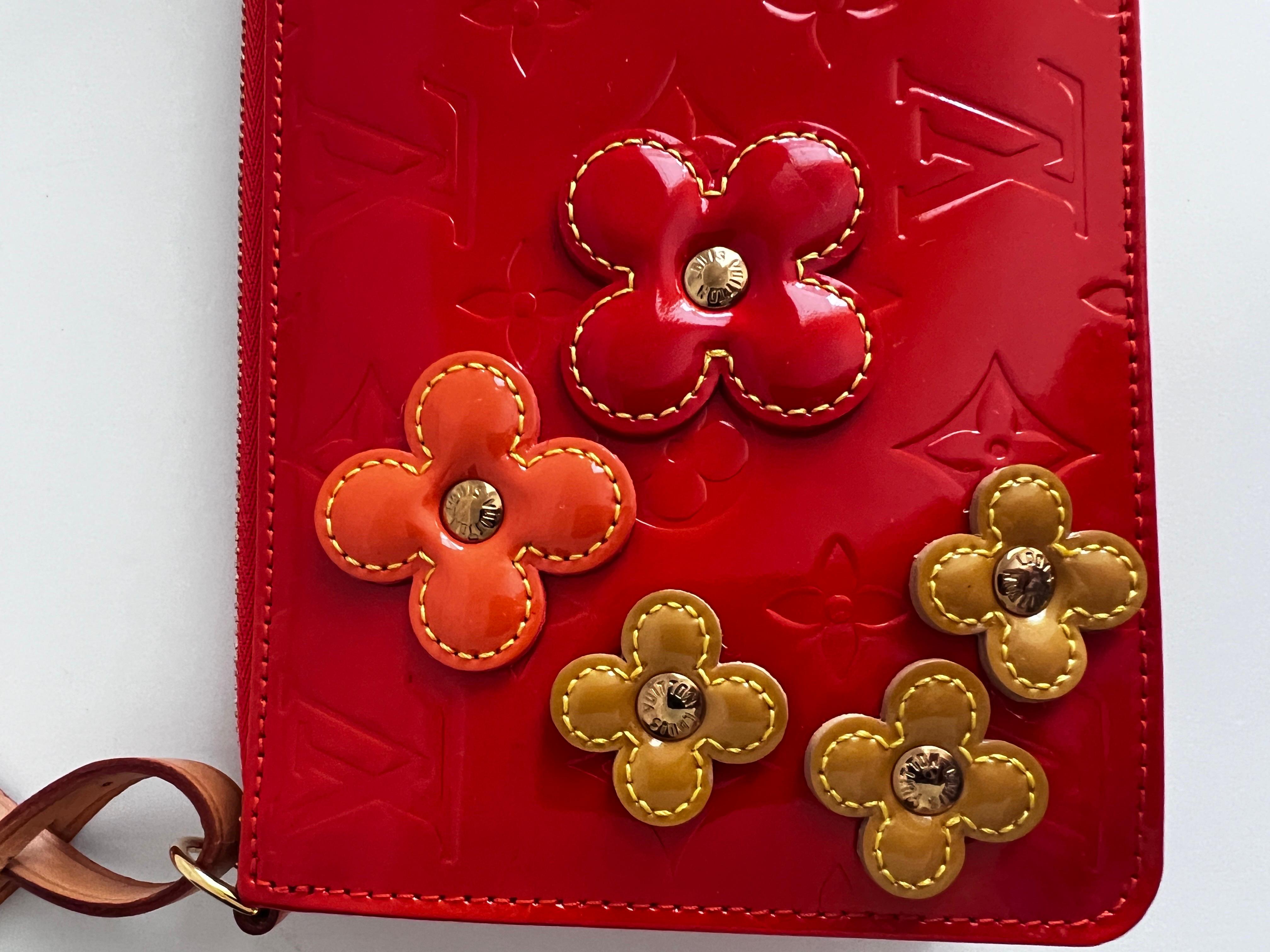 Louis Vuitton  Vernis Lexington Fleurs Pochette orange For Sale 1