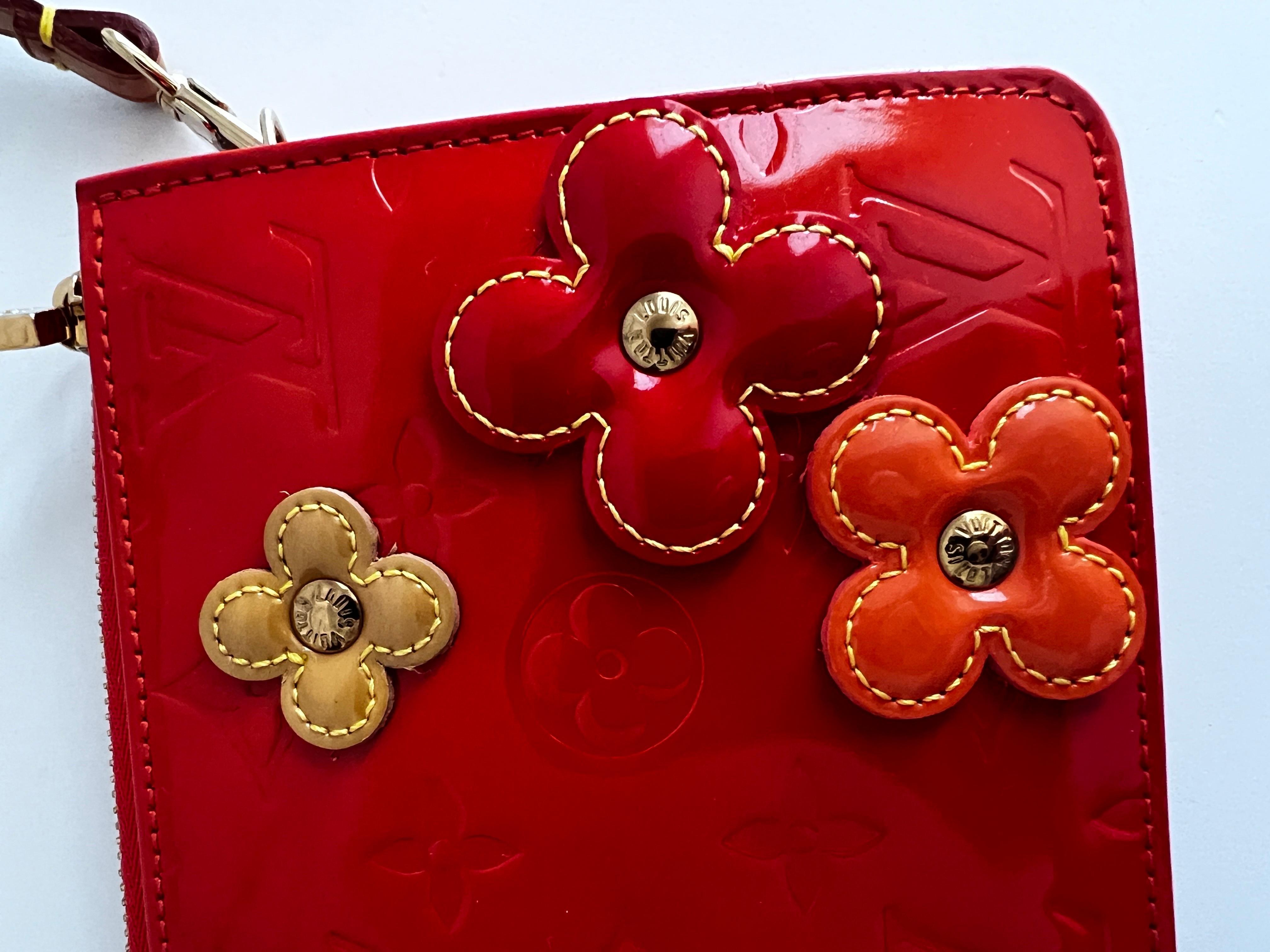Louis Vuitton  Vernis Lexington Fleurs Pochette orange For Sale 3
