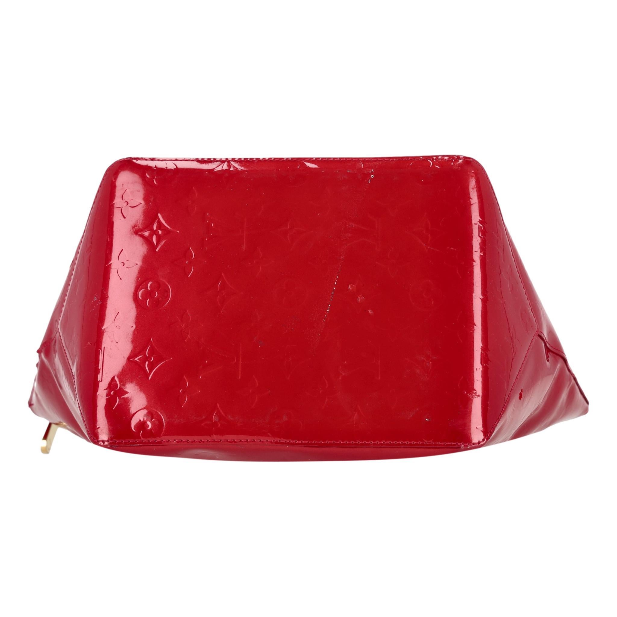 Louis Vuitton Vernis Patent Leather Bellevue Monogram Embossed Tote Bag In Good Condition For Sale In London, GB