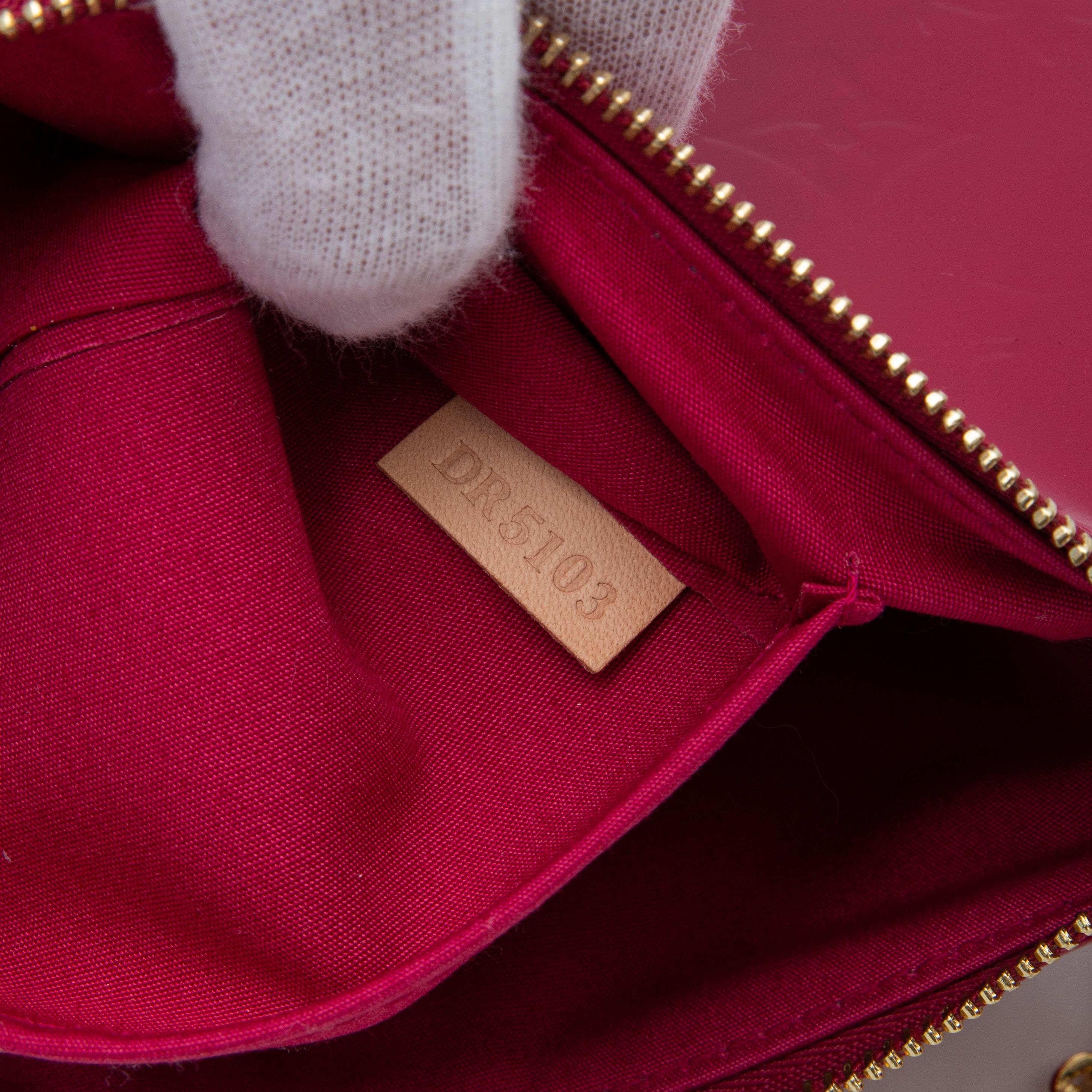 Louis Vuitton Vernis Red Monogram Pochette Accessoires NM (2013) Bag 3