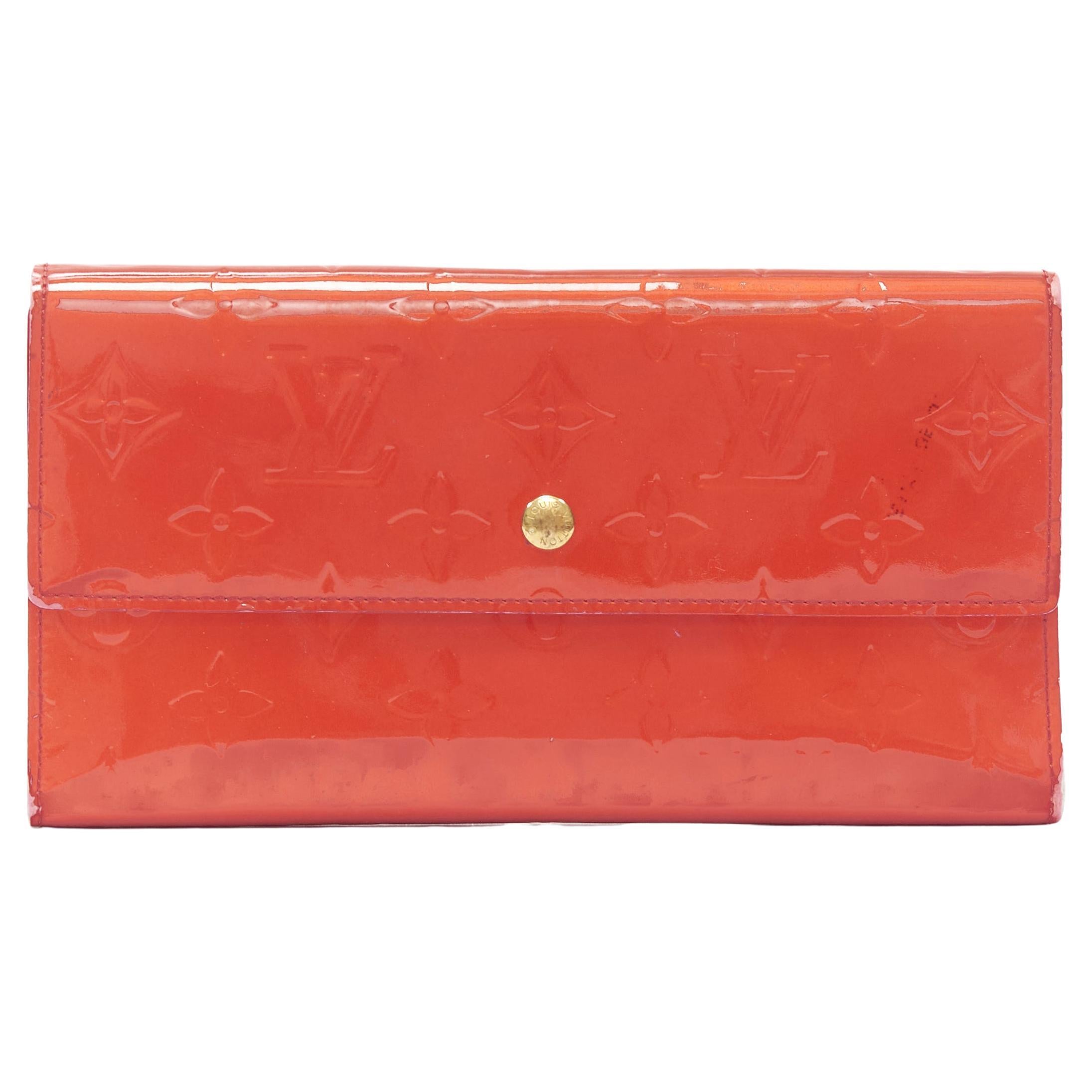 LOUIS VUITTON Vernis red patent LV logo emboss flap continental wallet For Sale