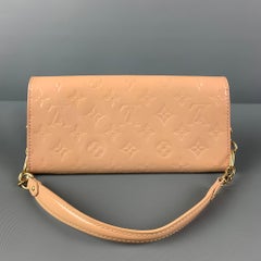 LOUIS VUITTON Vernis Sunset Blvd Beige Embossed Patent Leather Clutch