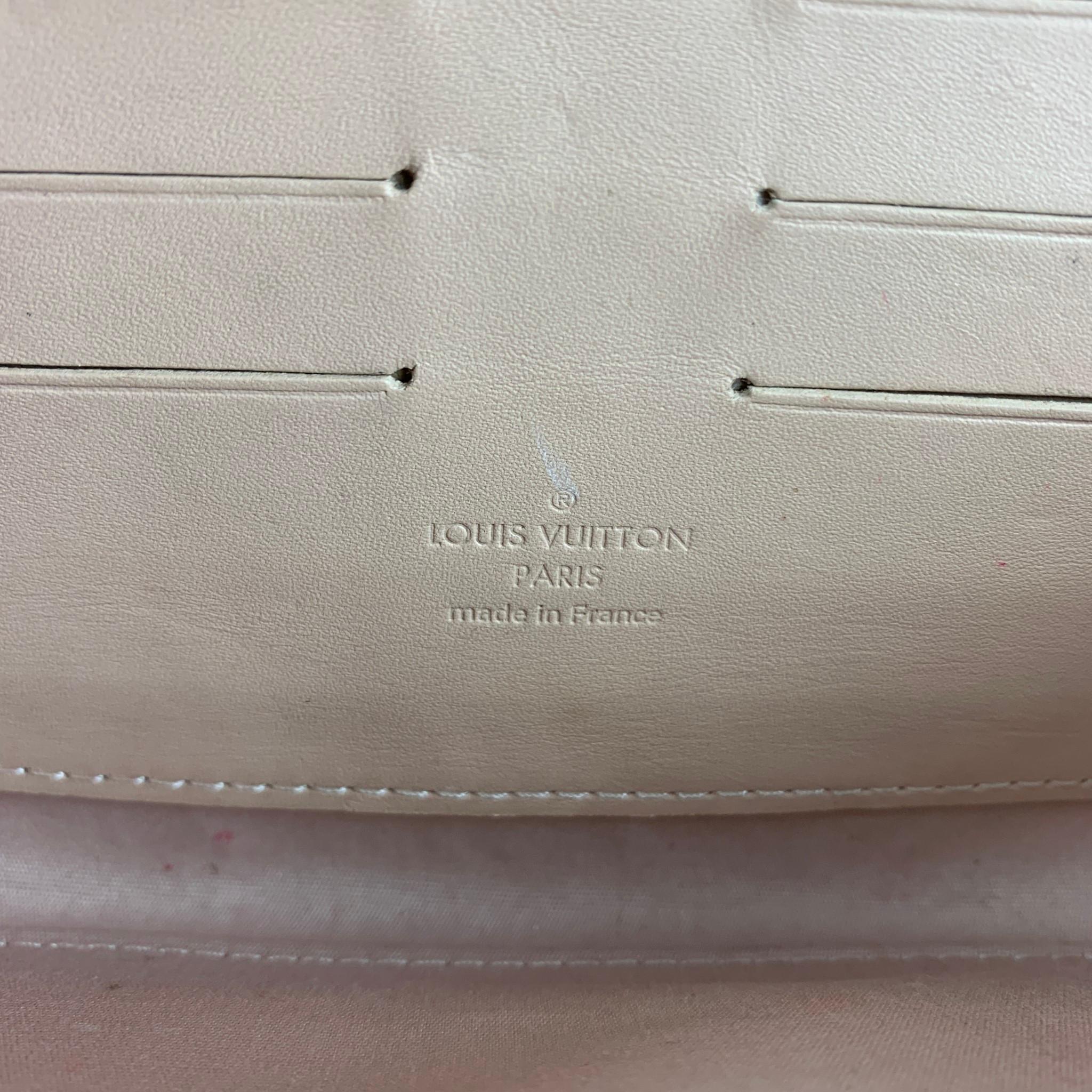 LOUIS VUITTON Vernis Sunset Blvd Beige Embossed Patent Leather Clutch 3