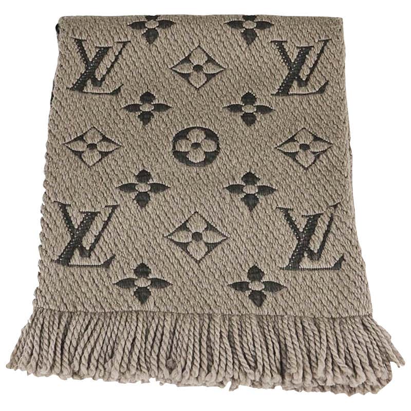 Louis Vuitton Verone Logomania Monogram Wool Scarf at 1stDibs | louis ...