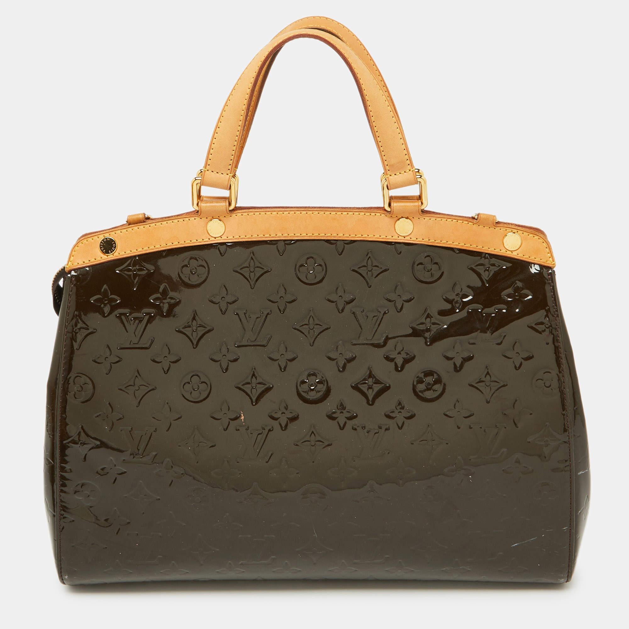Louis Vuitton Vert Bronze Monogram Vernis Brea GM Bag In Fair Condition In Dubai, Al Qouz 2