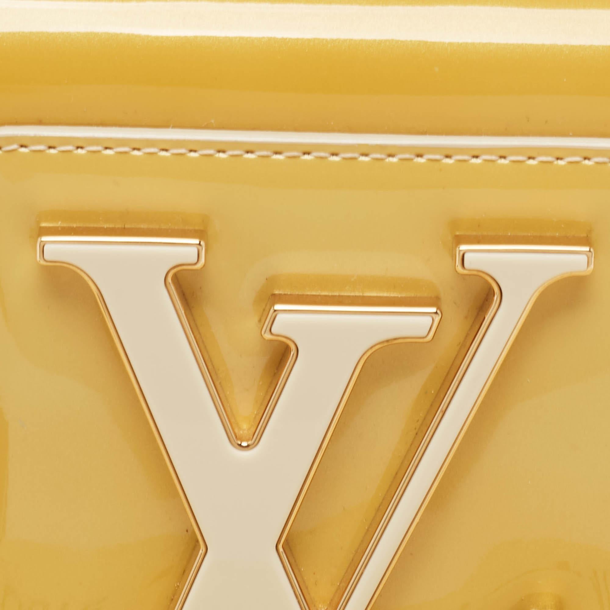 Louis Vuitton Vert Impression Patent Leather Sobe Clutch 1
