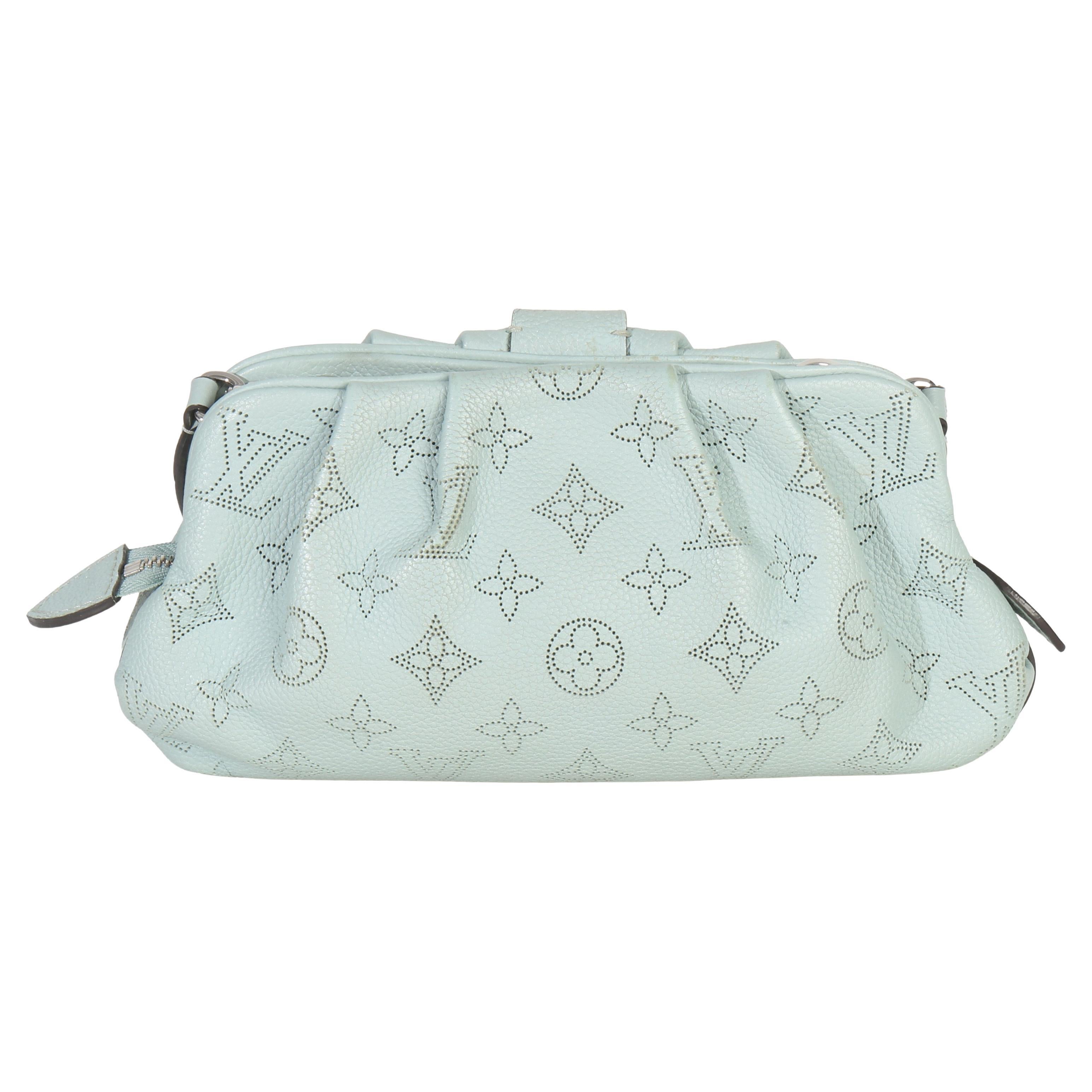 Louis Vuitton Vert Lagon Monogram Mahina Scala Mini-Tasche im Angebot
