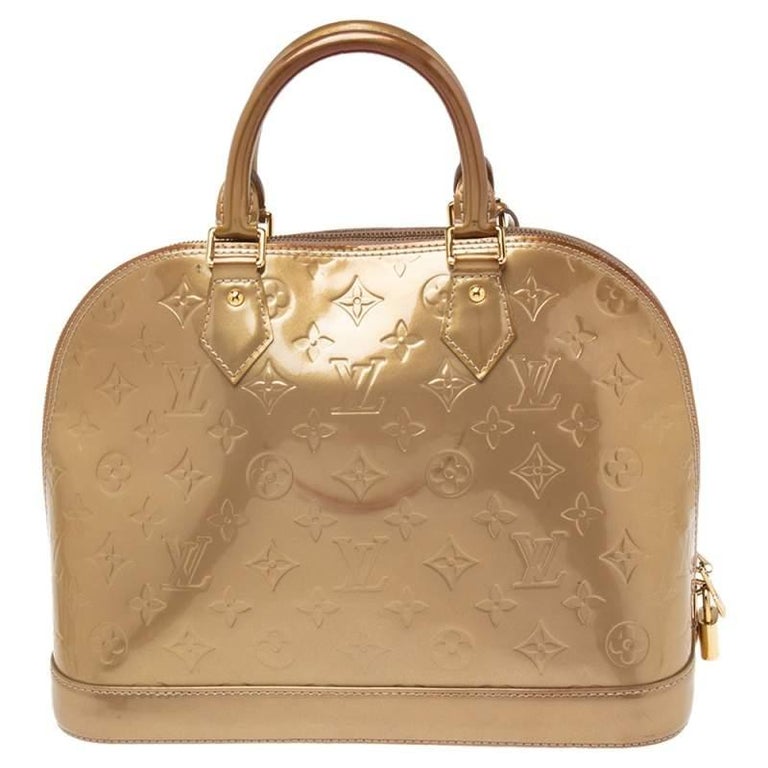 Out of all the irresistible handbags from Louis Vuitton, the Alma is the most structured one. First introduced in 1934 by Gaston-Louis Vuitton, the Alma is a classic that has received love from icons. This piece comes crafted from glossy Monogram