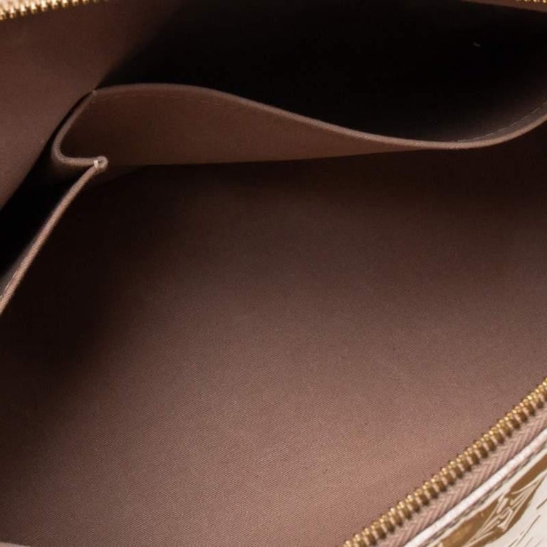 Louis Vuitton Vert Olive Monogram Vernis Alma PM Bag For Sale 4