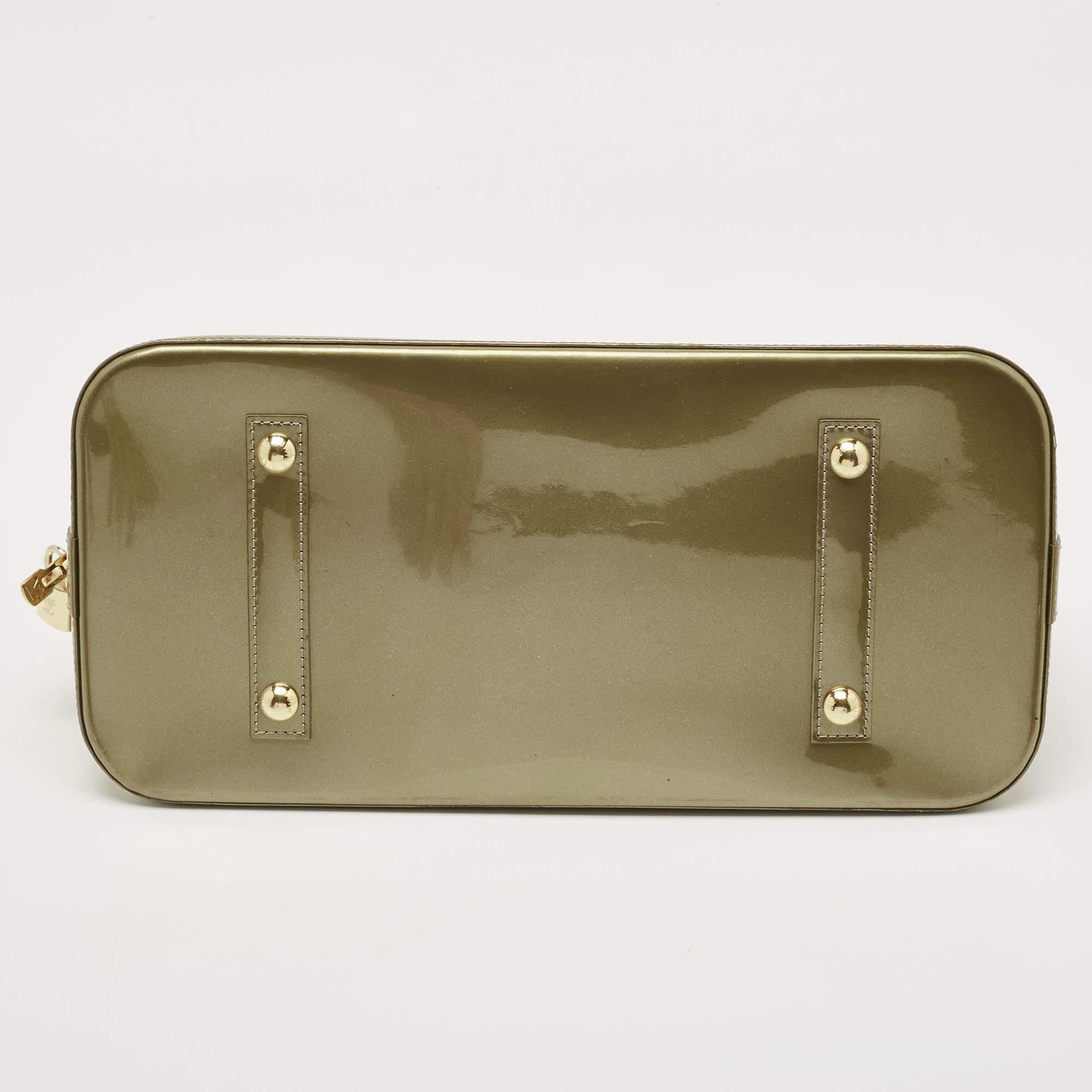Women's Louis Vuitton Vert Olive Monogram Vernis Leather Alma GM Bag For Sale