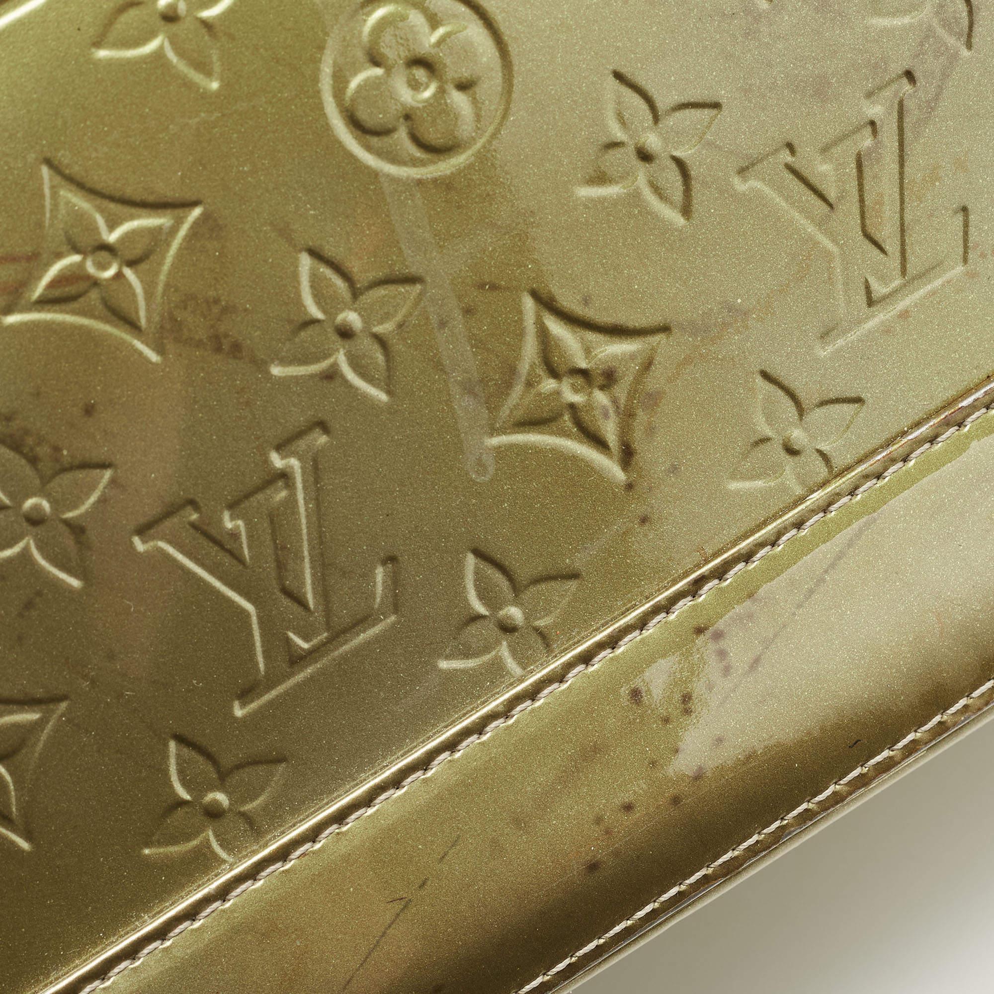 Louis Vuitton Vert Olive Monogram Vernis Leather Alma GM Bag For Sale 2