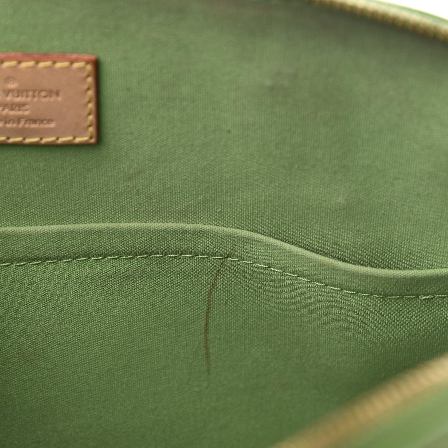 Louis Vuitton Vert Tonic Monogram Vernis Alma GM Bag In Good Condition In Irvine, CA