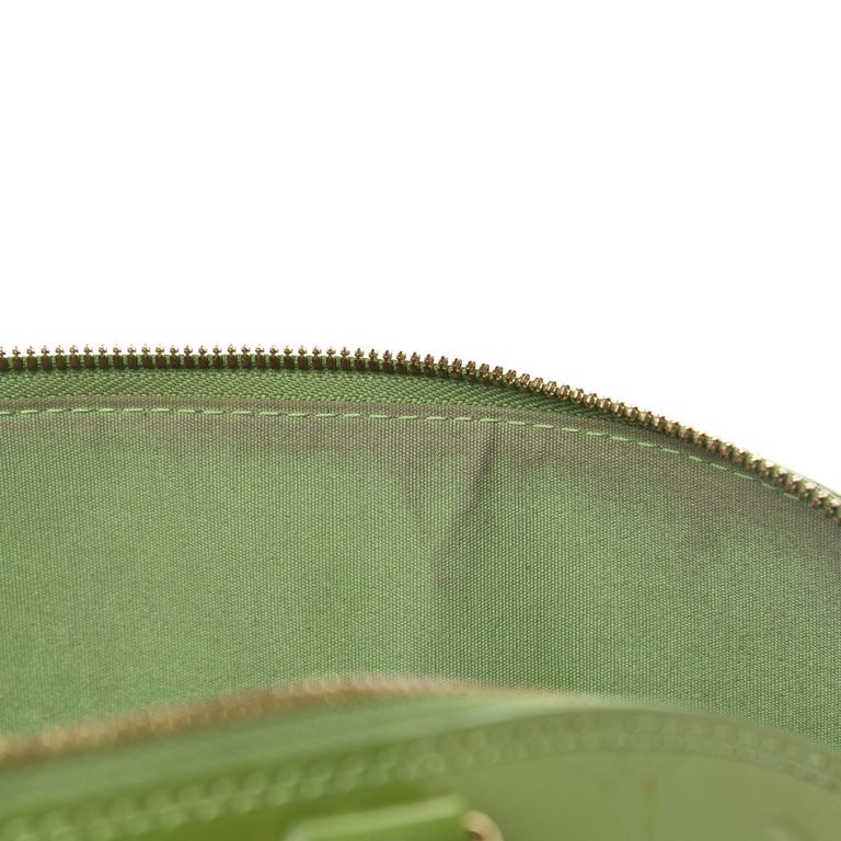 Louis Vuitton Vert Tonic Monogram Vernis Alma GM Bag For Sale 2