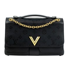 Louis Vuitton, Very Chain in black leather