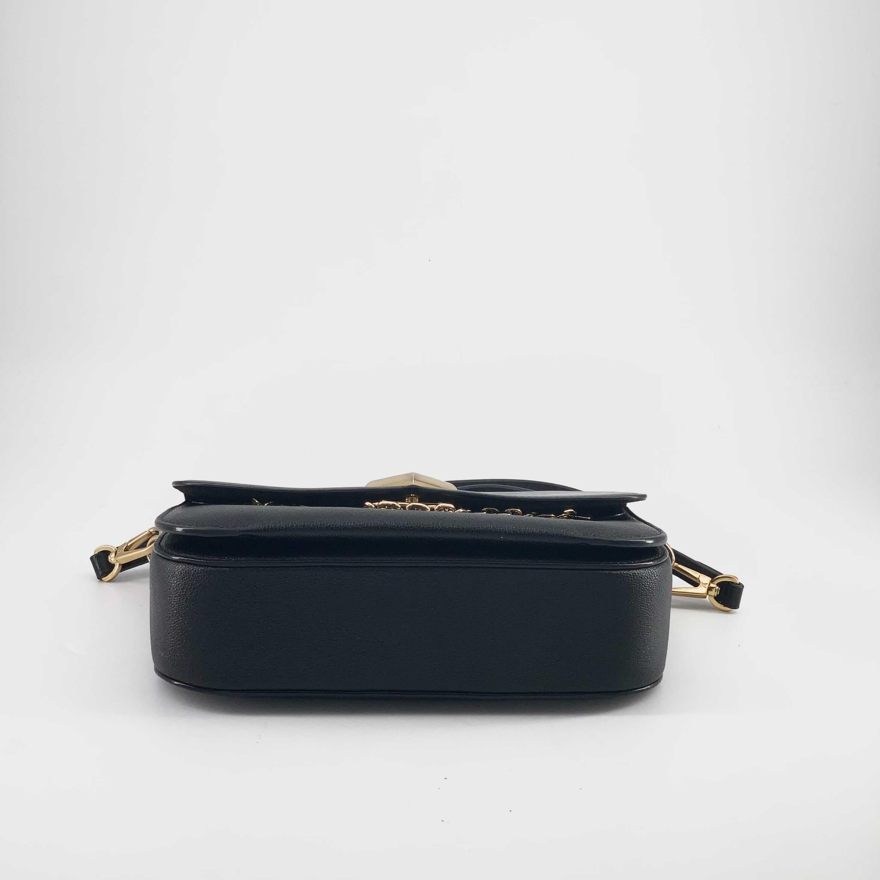 LOUIS VUITTON Very messenger Shoulder bag in Black Leather In Excellent Condition In Clichy, FR