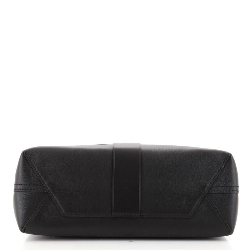Louis Vuitton Very One Handle Bag Monogram Leder im Zustand „Gut“ in NY, NY