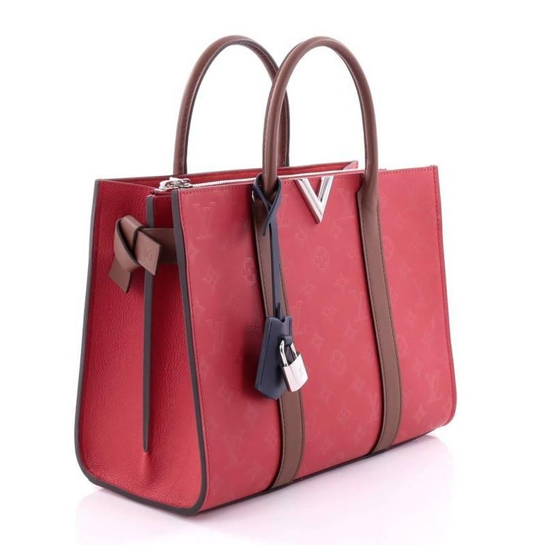 Louis Vuitton Very Tote Monogram Leather MM at 1stdibs
