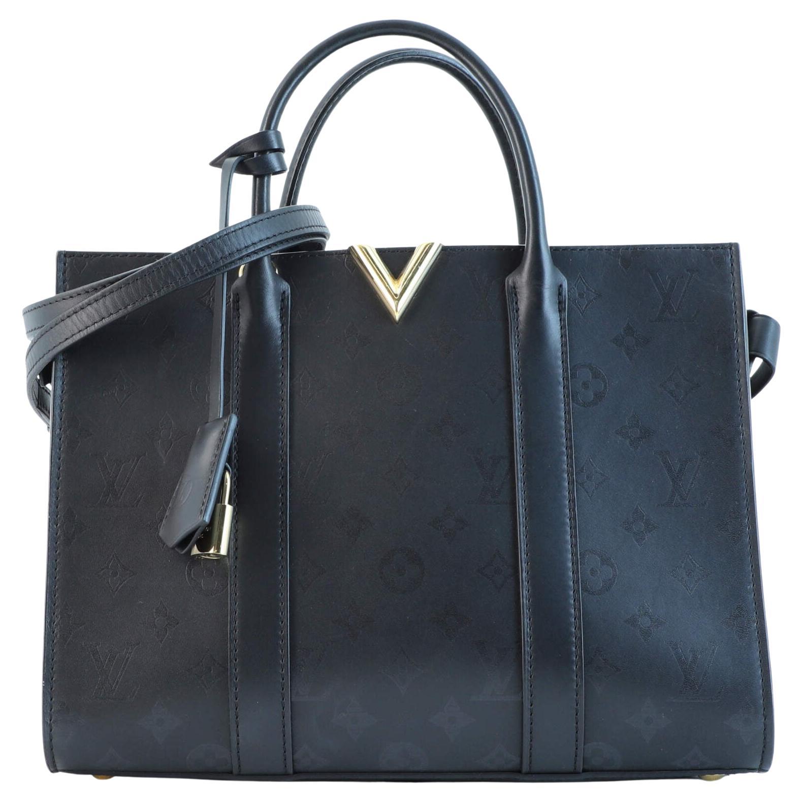Louis Vuitton Very Tote Monogram Leather MM For Sale at 1stDibs