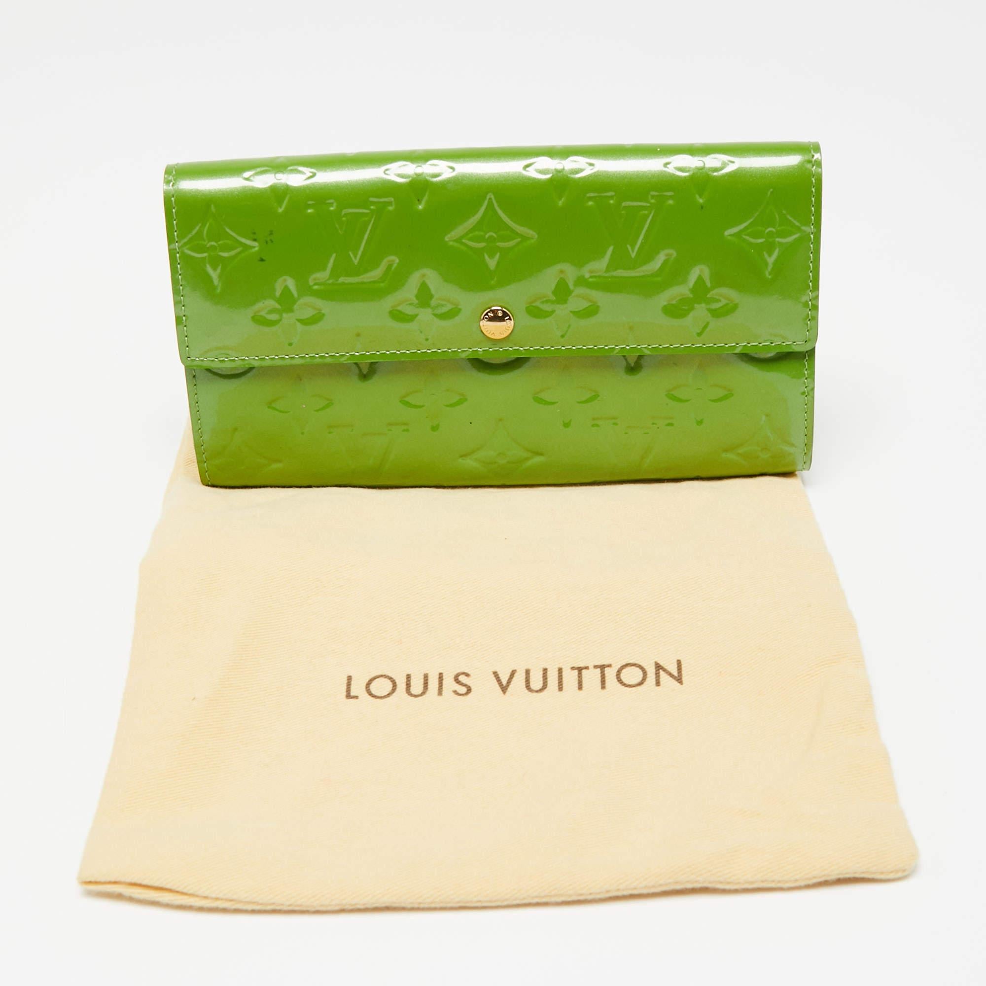 Louis Vuitton Vet Tonic Monogram Vernis Sarah Wallet For Sale 7