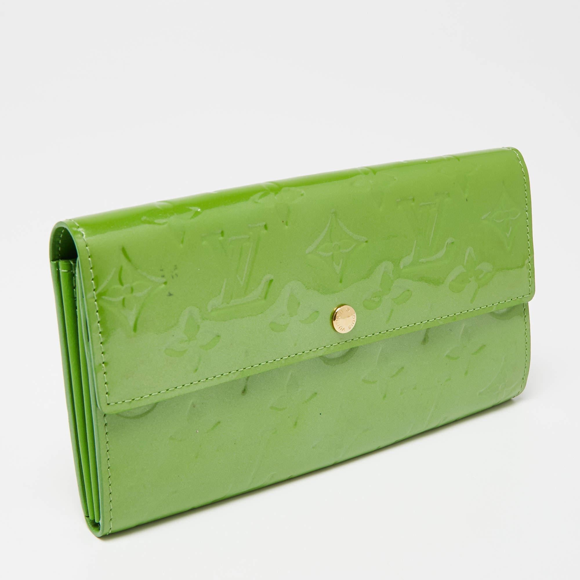 Green Louis Vuitton Vet Tonic Monogram Vernis Sarah Wallet For Sale
